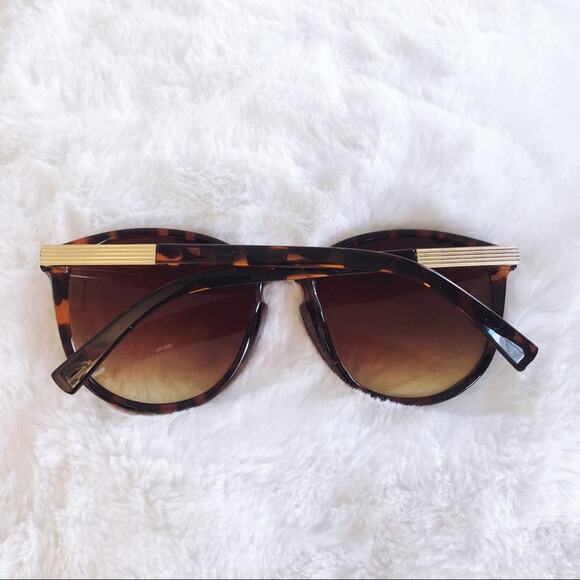 Celia Tortoise Brown Cat Eye Full Rim Sunglasses - Picture 9 of 9